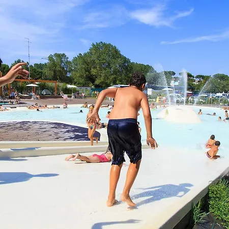 New Campsite In Camping Pineta Sul Mare 营地